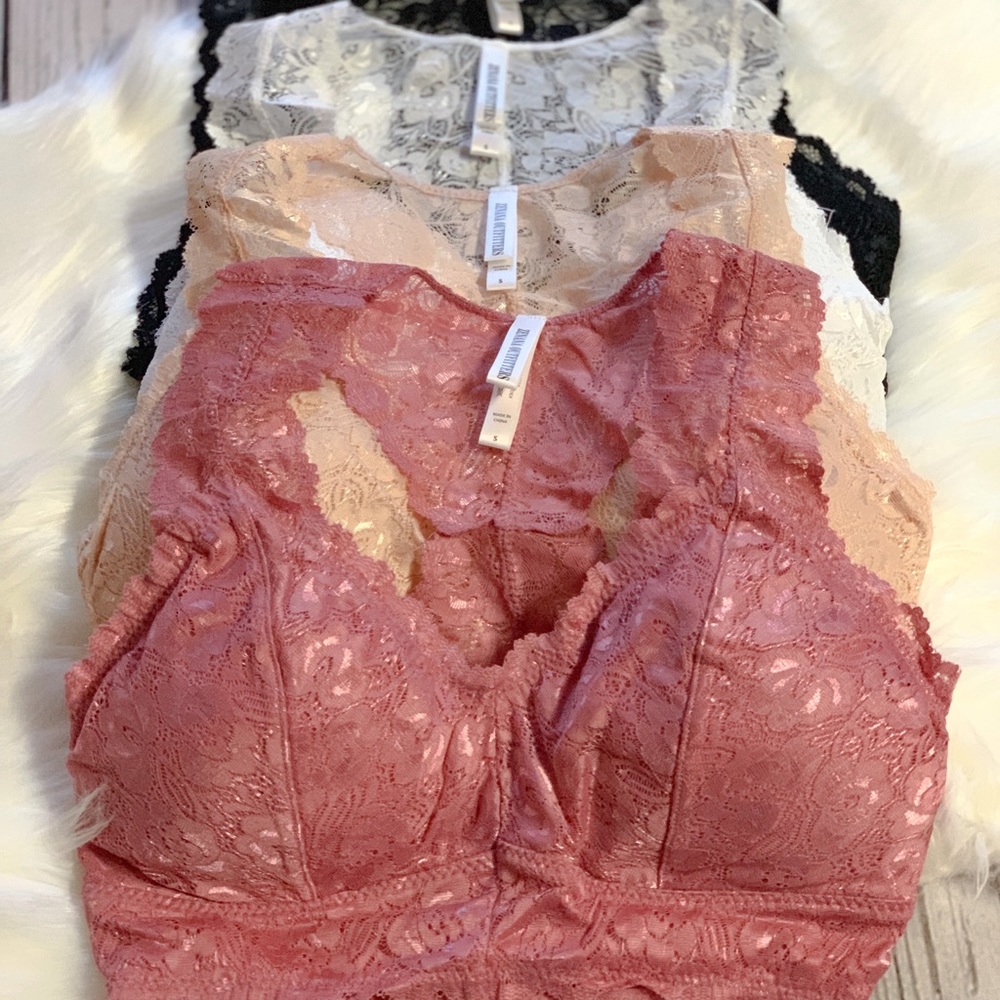 White lace bralette - Picture 2 of 3